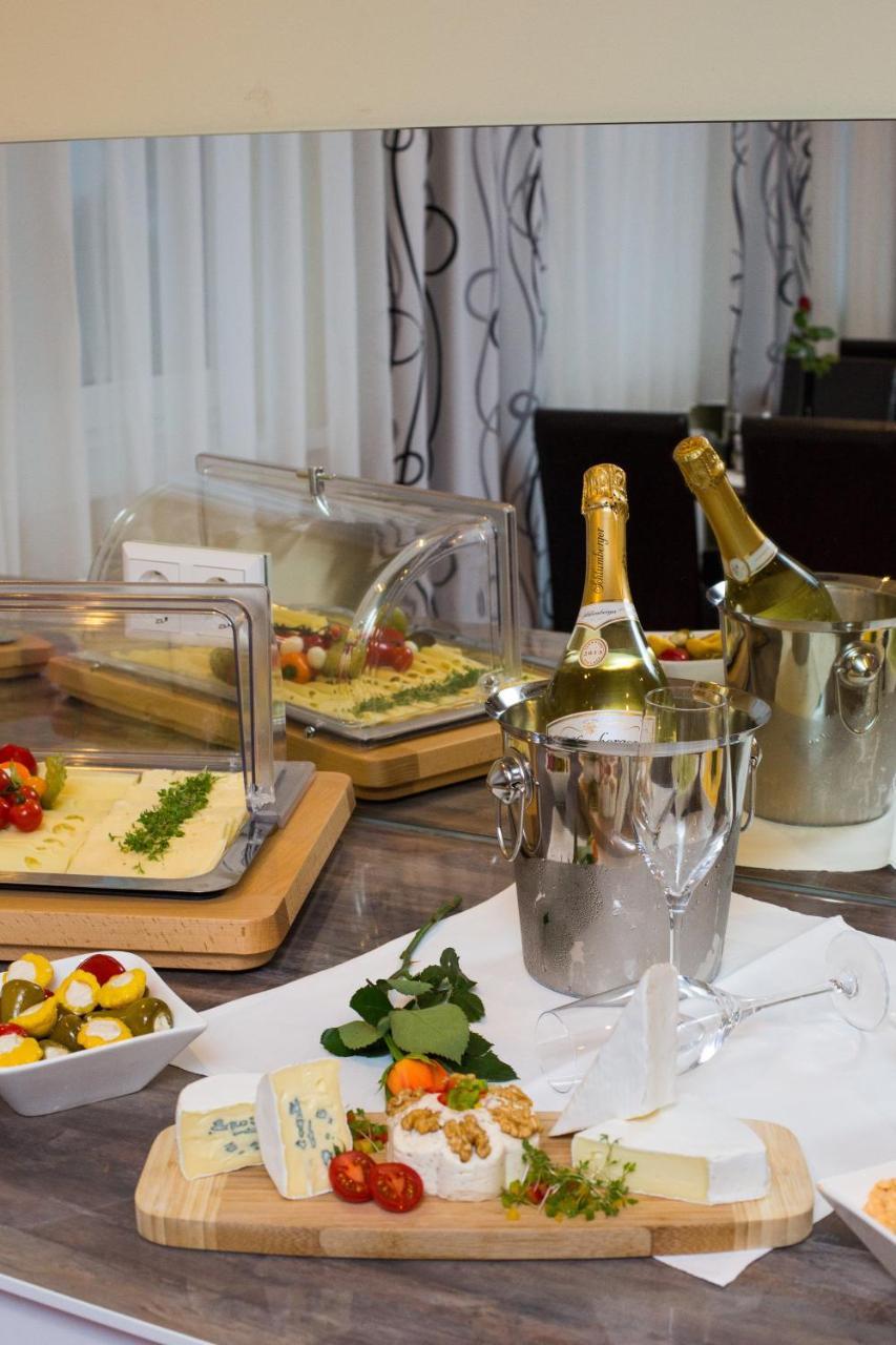 Hotel Residenz Hoessinger Karlstetten Dış mekan fotoğraf